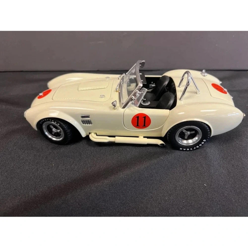 1/18 1960's Shelby Cobra 427 S/C race car #11 Ford with box Collectibles